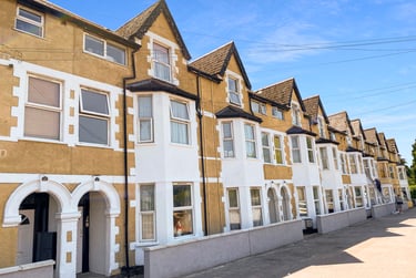 1 bed studio, Ely Road, Llandaff, Cardiff, CF52JF - Image 1