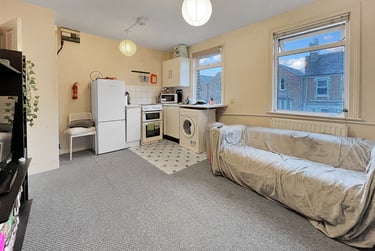 2 bed flat, Hurst Street, Iffley, Oxford, OX41EZ - Image 2