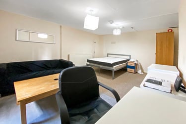 1 bed flat, St John Street, City Centre, Oxford, OX12LQ - Image 2