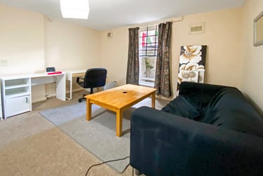 1 bed flat, St John Street, City Centre, Oxford, OX12LQ - Image 4