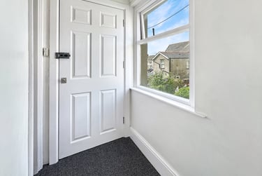 1 bed studio, Major Road, Canton, Cardiff, CF51PF - Image 5