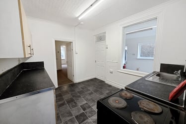 3 bed house, Pentremalwed Road, City Centre, Swansea, SA67BP - Image 6