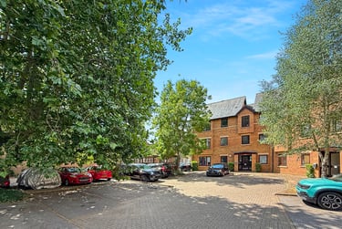 3 bed flat, Swan Court, City Centre, Oxford, OX11JB - Image 6