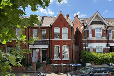 1 bed studio, Harlesden Gardens, Harlesden, London, NW104EX - Image 1