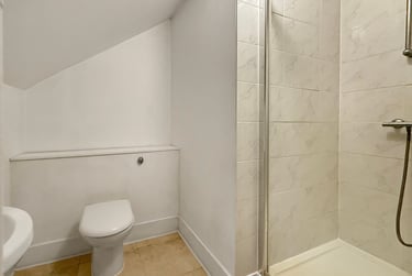 1 bed flat, c Clayponds Lane, Chiswick, London, TW80BN - Image 3