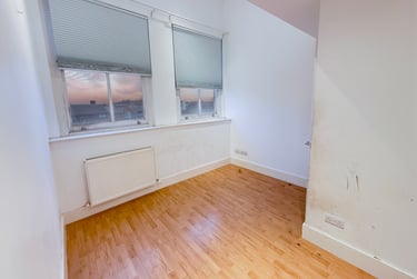 2 bed flat, Courthill Road, Hither Green, London, SE136DW - Image 6