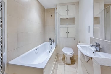 2 bed flat, Courthill Road, Hither Green, London, SE136DW - Image 10