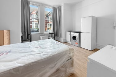 1 bed studio, Harlesden Gardens, Harlesden, London, NW104EX - Image 3