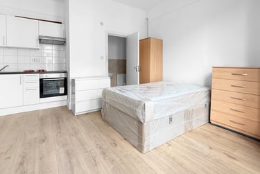 1 bed studio, Harlesden Gardens, Harlesden, London, NW104EX - Image 5