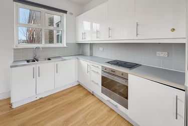 2 bed flat, Maple Road, Crystal Palace, London, SE208HU - Image 3