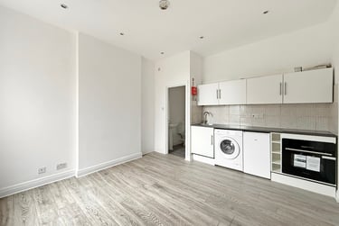 1 bed studio, Harlesden Gardens, Harlesden, London, NW104EX - Image 4