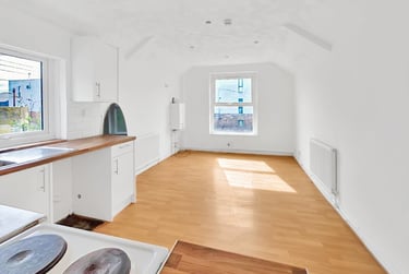 1 bed flat, Clive Street, Grangetown, Cardiff, CF117JE - Image 2