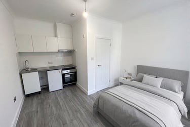 1 bed studio, Acton Lane, Harlesden, London, NW108TU - Image 2