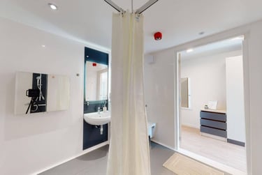 DDA Large Single Studio - Image 6