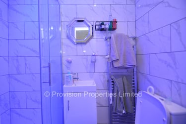 4 bed flat, Cliff Road, Rampart Road, Leeds, LS62ET - Image 8