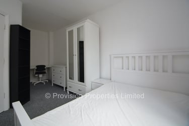 6 bed house, Manor Drive, Hyde Park, Leeds, LS61DD - Image 11