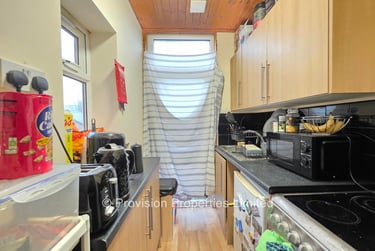 1 bed flat, Moorland Road, Hyde Park, Leeds, LS61AL - Image 5