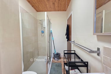 1 bed flat, Moorland Road, Hyde Park, Leeds, LS61AL - Image 4