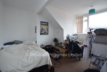 4 bed house, Delph Mount, Rampart Road, Leeds, LS62HS - Image 6