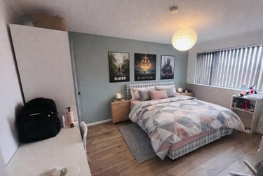 4 bed house, Consort View, Hyde Park, Leeds, LS31NX - Image 1