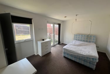 4 bed house, Consort View, Hyde Park, Leeds, LS31NX - Image 4