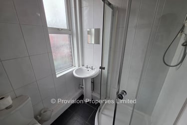 6 bed house, Cardigan Lane, Burley, Leeds, LS42LN - Image 8