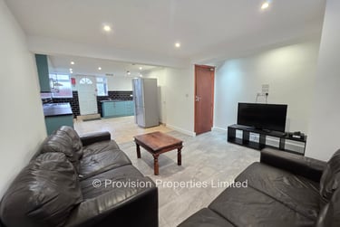 6 bed house, Cardigan Lane, Burley, Leeds, LS42LN - Image 1