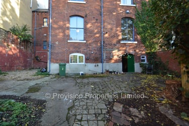 4 bed flat, St Johns Avenue, Hyde Park, Leeds, LS61AW - Image 12
