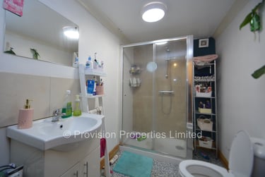 4 bed flat, St Johns Avenue, Hyde Park, Leeds, LS61AW - Image 8