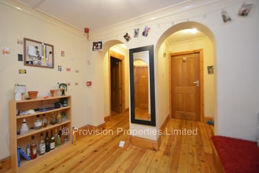 4 bed flat, St Johns Avenue, Hyde Park, Leeds, LS61AW - Image 4