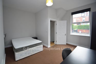 6 bed house, Ridgeway Terrace, Rampart Road, Leeds, LS62HU - Image 5