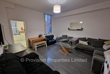 8 bed house, Brudenell Road, Hyde Park, Leeds, LS61EE - Image 1