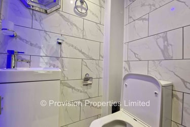 4 bed flat, Cliff Road, Rampart Road, Leeds, LS62ET - Image 6