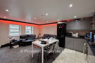 4 bed flat, North Grange Road, Headingley, Leeds, LS62BR - Image 3