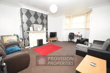 1 bed flat, Belle Vue Road, Hyde Park, Leeds, LS31HG - Image 1