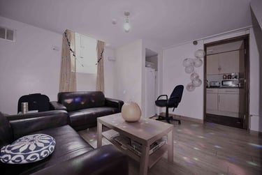 4 bed house, Harold Walk, Hyde Park, Leeds, LS61PS - Image 1