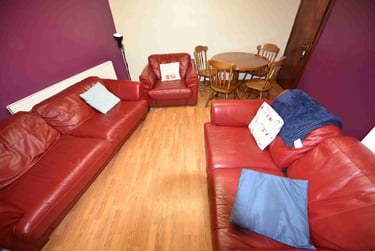 6 bed house, Thornville Avenue, Hyde Park, Leeds, LS61JS - Image 2