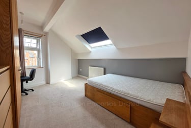9 bed house, Headingley Avenue, Headingley, Leeds, LS63ER - Image 2