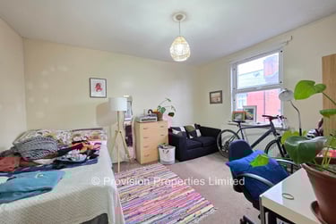 2 bed house, Harold Mount, Hyde Park, Leeds, LS61PW - Image 5