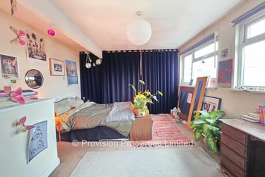 2 bed house, Harold Mount, Hyde Park, Leeds, LS61PW - Image 2