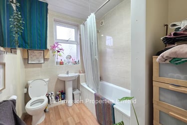 2 bed house, Harold Mount, Hyde Park, Leeds, LS61PW - Image 6