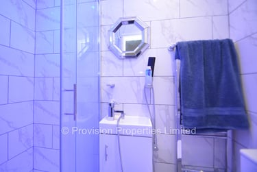 4 bed flat, Cliff Road, Rampart Road, Leeds, LS62EX - Image 8