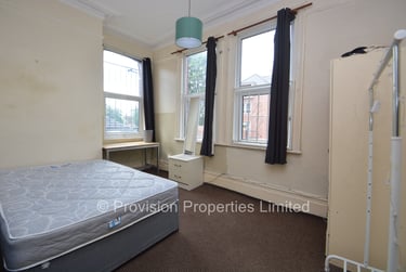 1 bed flat, Regent Terrace, Hyde Park, Leeds, LS61NP - Image 2