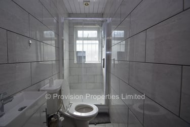 1 bed flat, Regent Terrace, Hyde Park, Leeds, LS61NP - Image 1