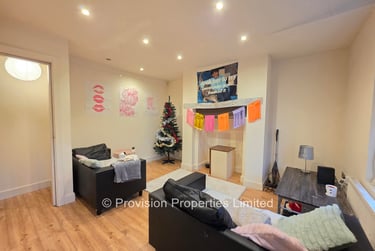 2 bed house, Harold Walk, Hyde Park, Leeds, LS61PS - Image 1