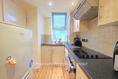 2 bed house, Harold Walk, Hyde Park, Leeds, LS61PS - Image 2