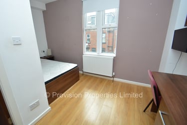 6 bed house, Ashville Avenue, Burley, Leeds, LS61LX - Image 9