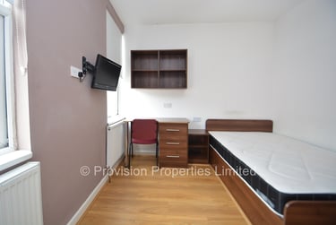 6 bed house, Ashville Avenue, Burley, Leeds, LS61LX - Image 4