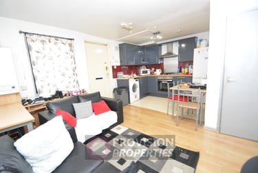 3 bed flat, Regent Terrace, Hyde Park, Leeds, LS61NP - Image 5