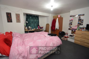 3 bed flat, Regent Terrace, Hyde Park, Leeds, LS61NP - Image 7